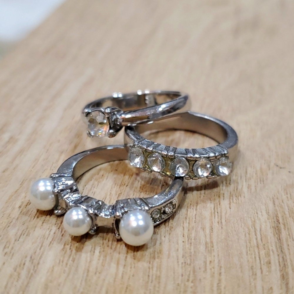 Silver ring set
